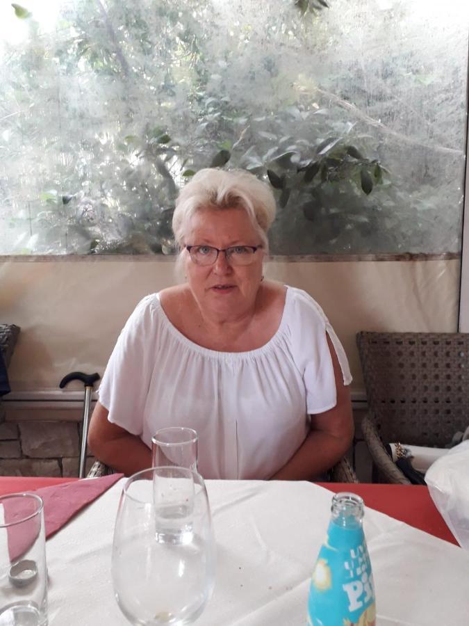 Rosemary Lägenhet Kaštela Exteriör bild